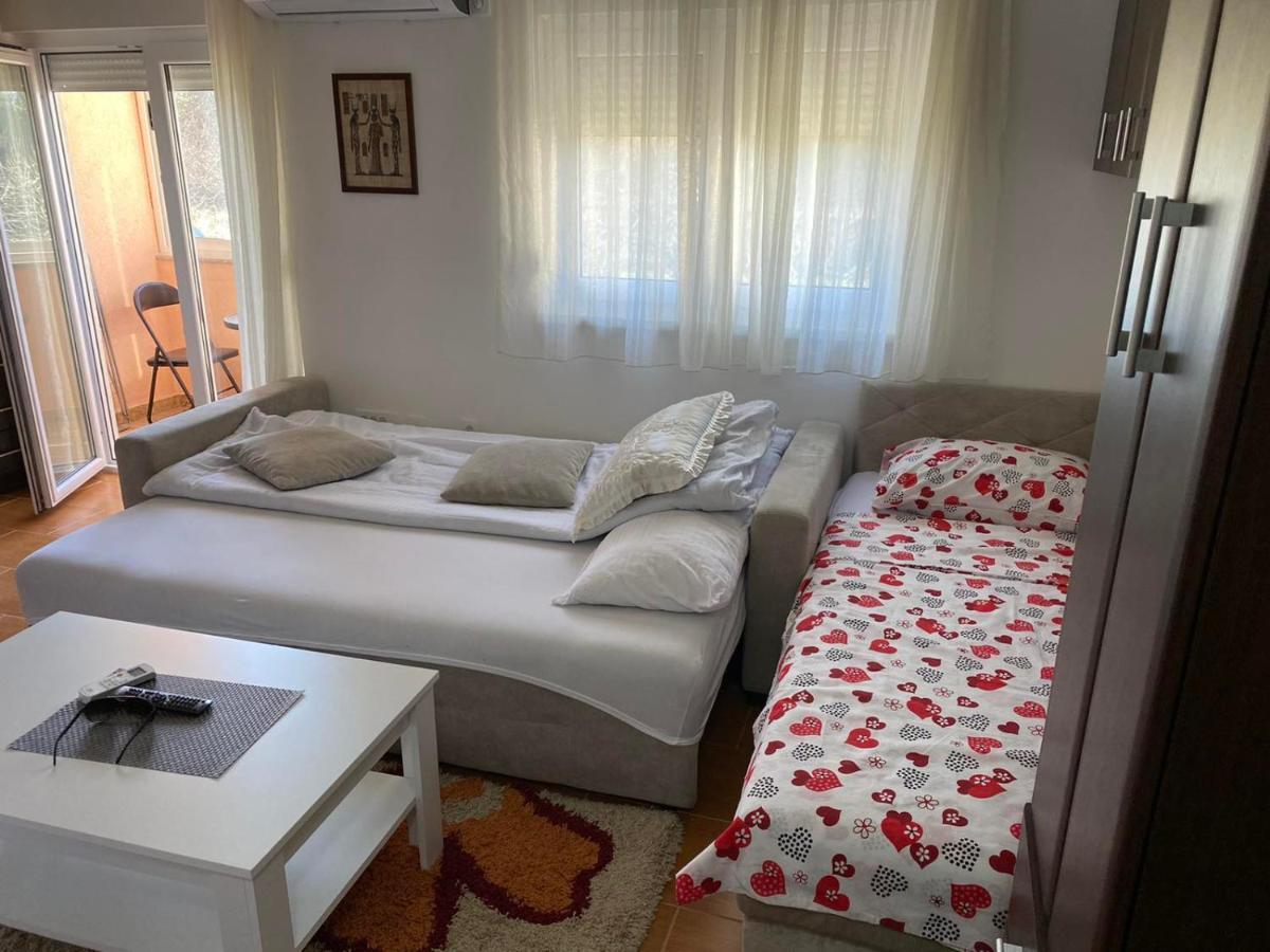 Bonaca Studios Tivat Luaran gambar